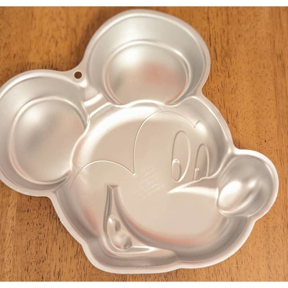 Wilton Mickey Mouse Cake Pan - Disney - Picture 5 of 8